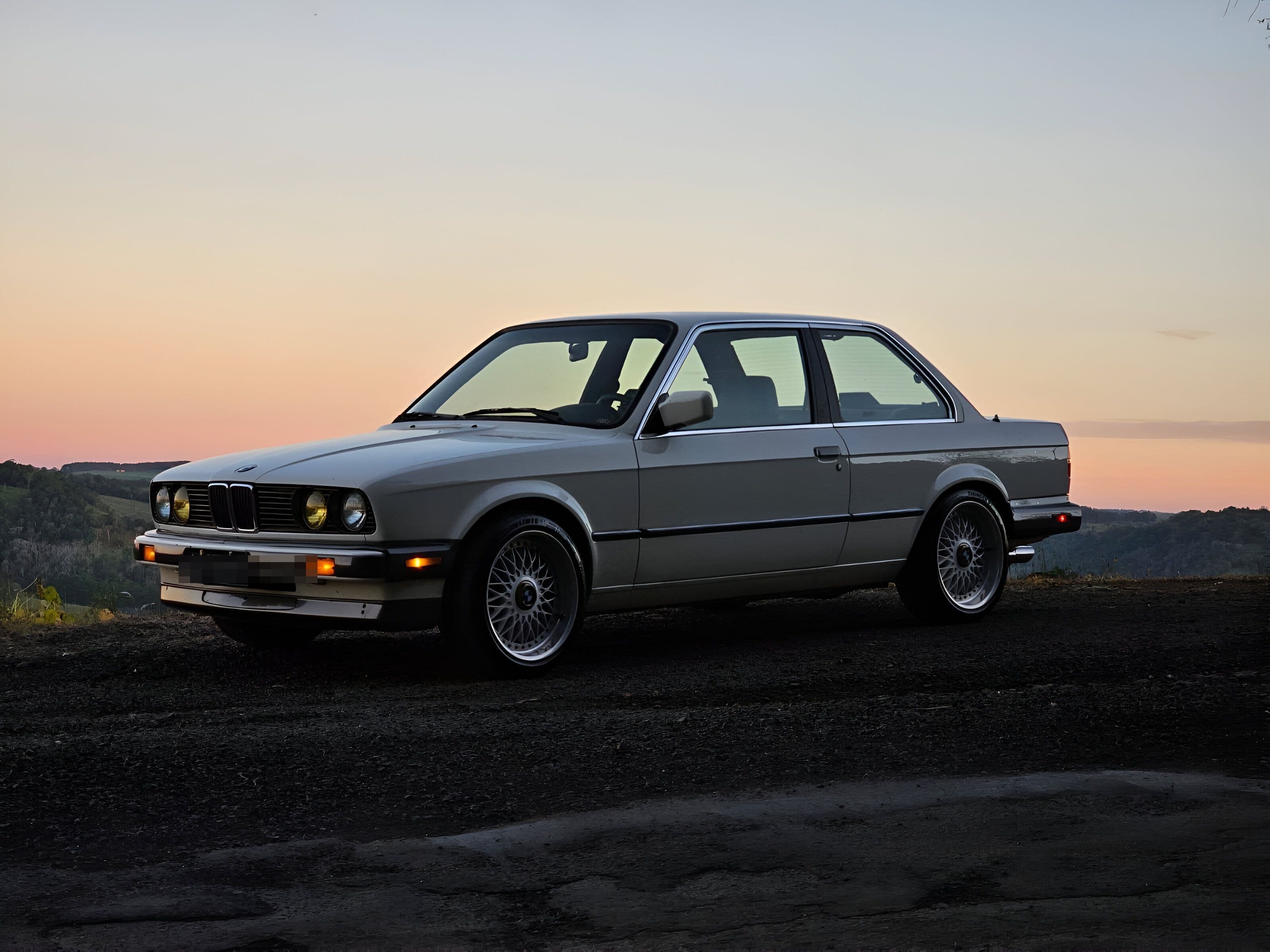 BMW E30